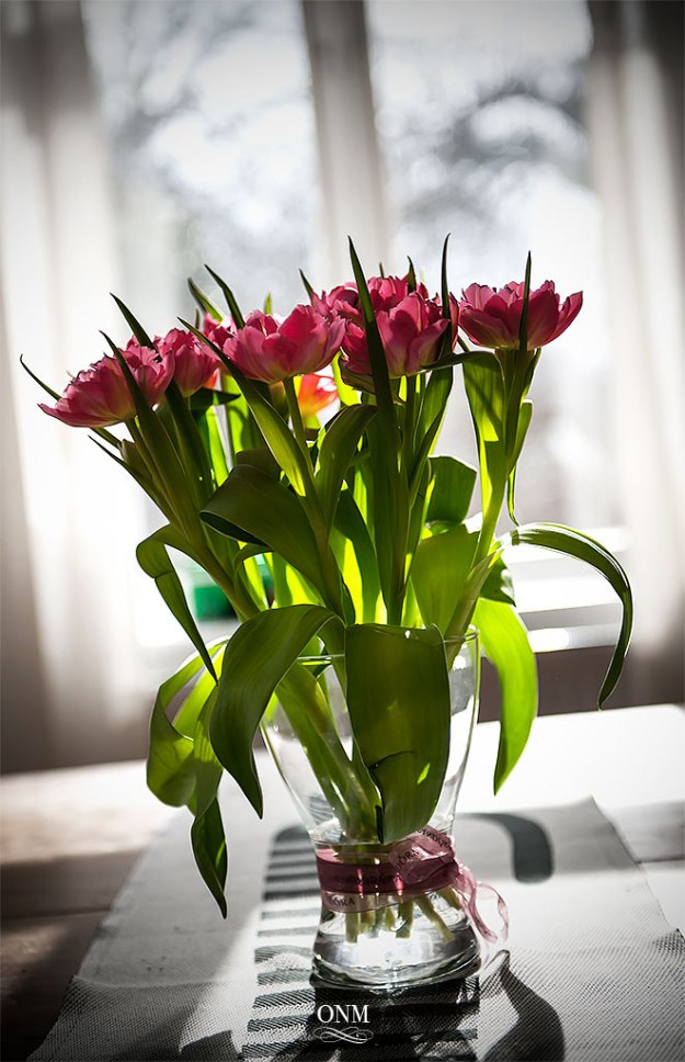 tulips_table